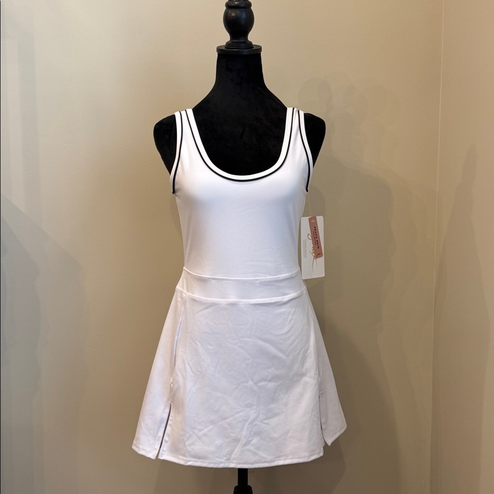 NEW! GOTTEX White and Black Athletic Golf/Tennis/Pickleball Dress sz M So cute!